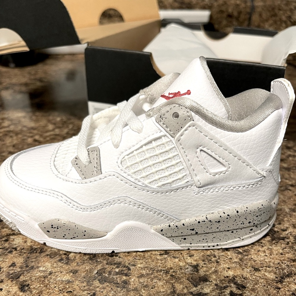 White Oreo Air Jordan 4 Toddler Size 9c